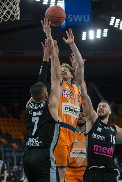 动是首先要 动是首先要