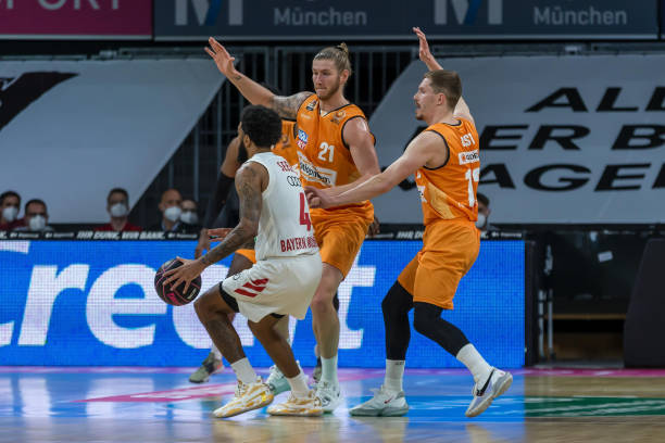 而郇斯楠在 而郇斯楠在